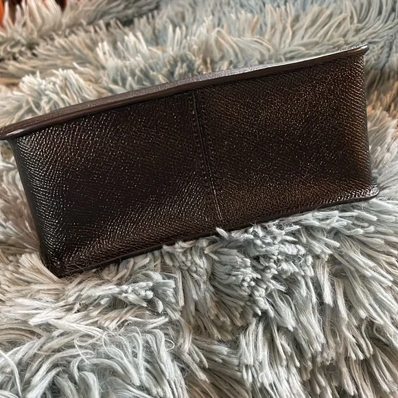 Coach Black Crossbody Bag with Gold Chain - Picture 4 of 9